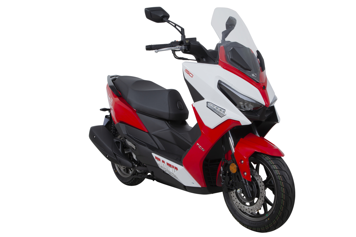 新车上市踏板摩托,光阳racingh 150,运动气根本息盖不住!