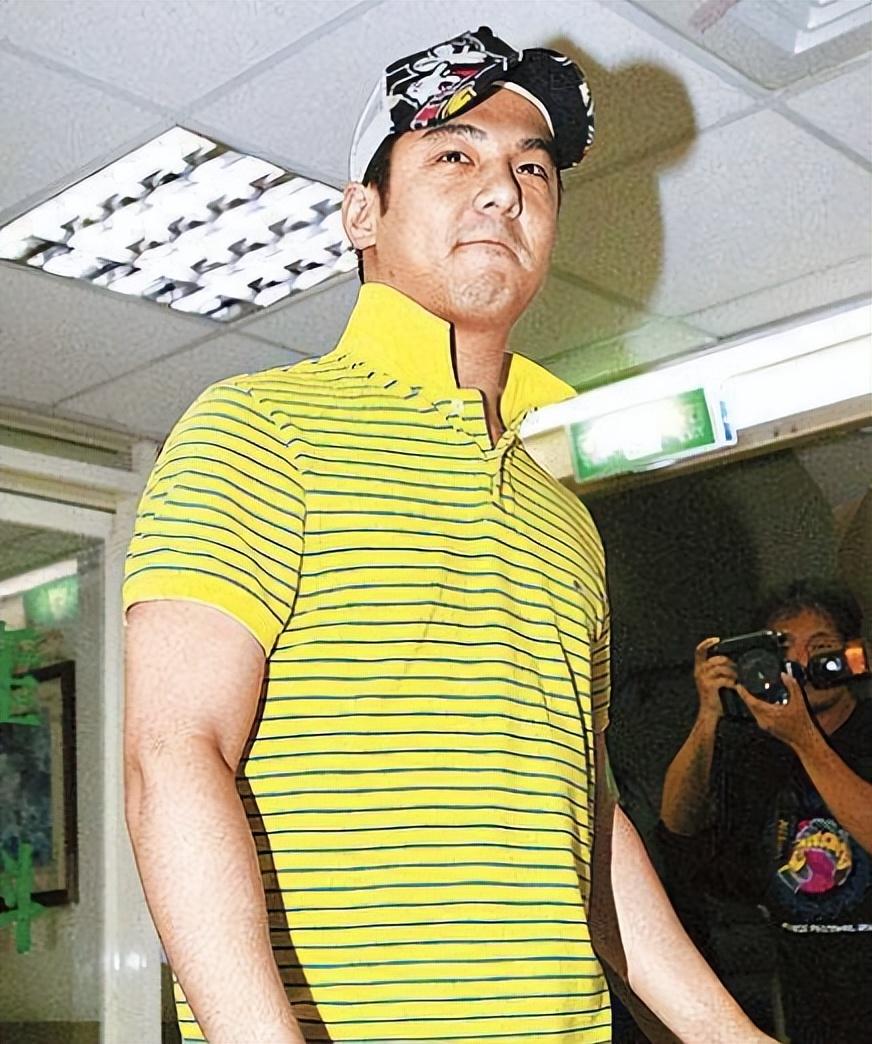 回顾孙志浩:为争抚养权与前妻贾对簿公堂,再婚后未生下一儿半女