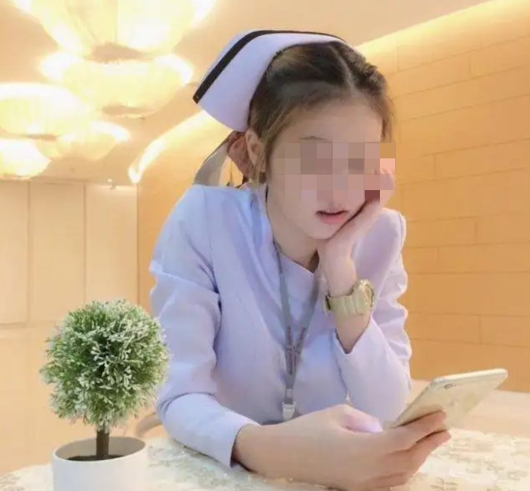 2003年苏州女子去世医生父亲坚持要尸检女婿当场下跪阻止