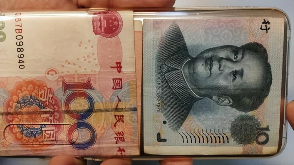 手机壳后面为什么要放一张钱好多人还不懂看完这就放一张