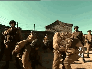 回顾亮剑中的穿帮镜头看一次笑一次最后一张更是离谱