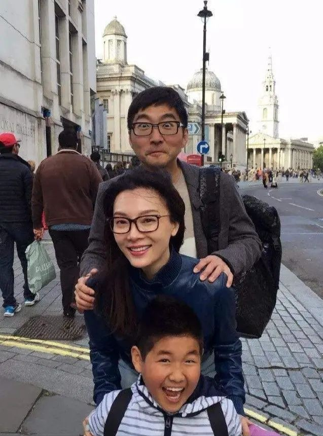 回顾陈数为继子放弃生育目睹丈夫梅开三度不离婚她到底图什么