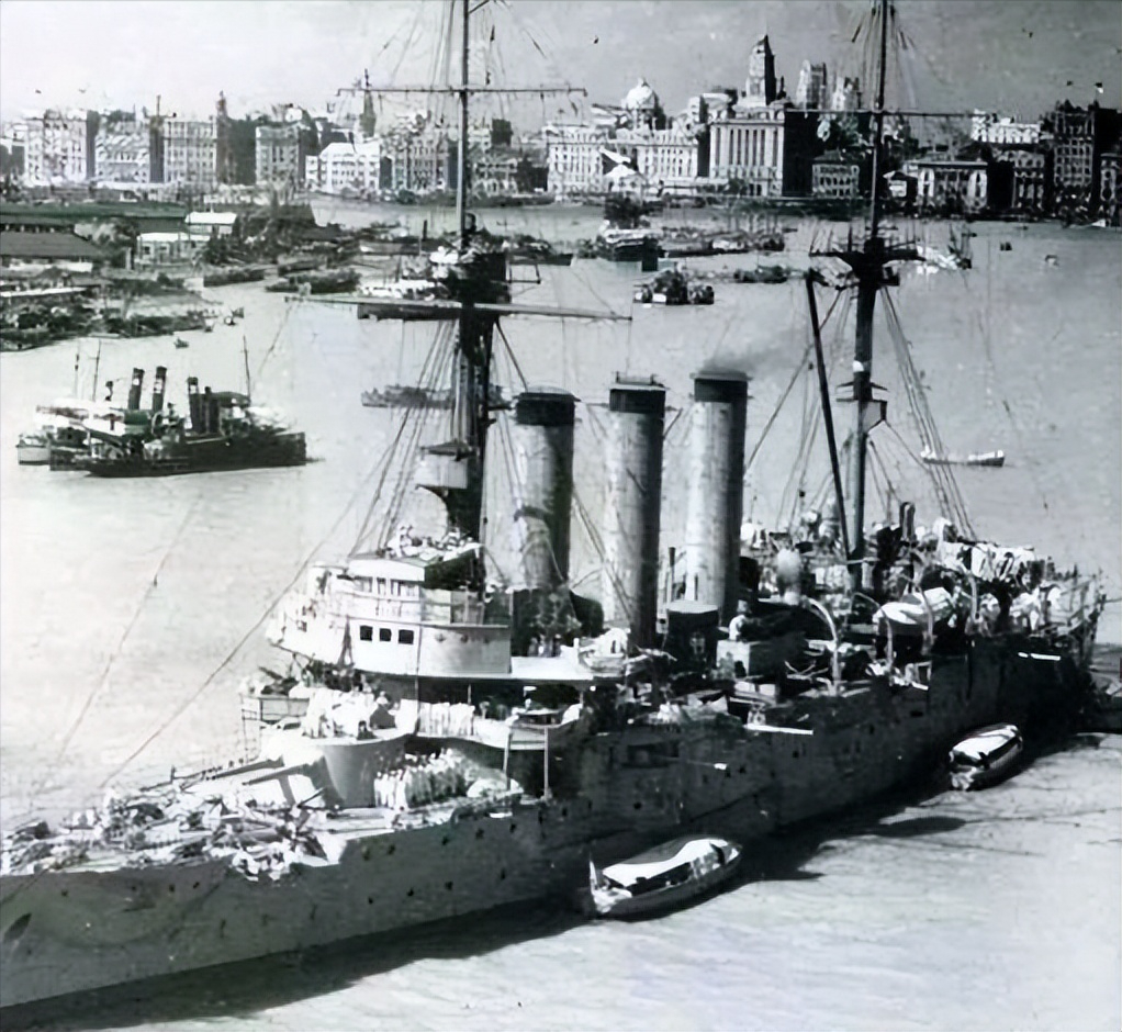 他拿到国民党全部机要密码立下汗马功劳建国后却只是一个科员