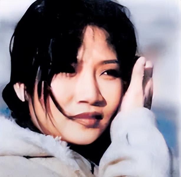 回顾歌手李娜我不后悔出家26年只担心孤单老母整日为我以泪洗面