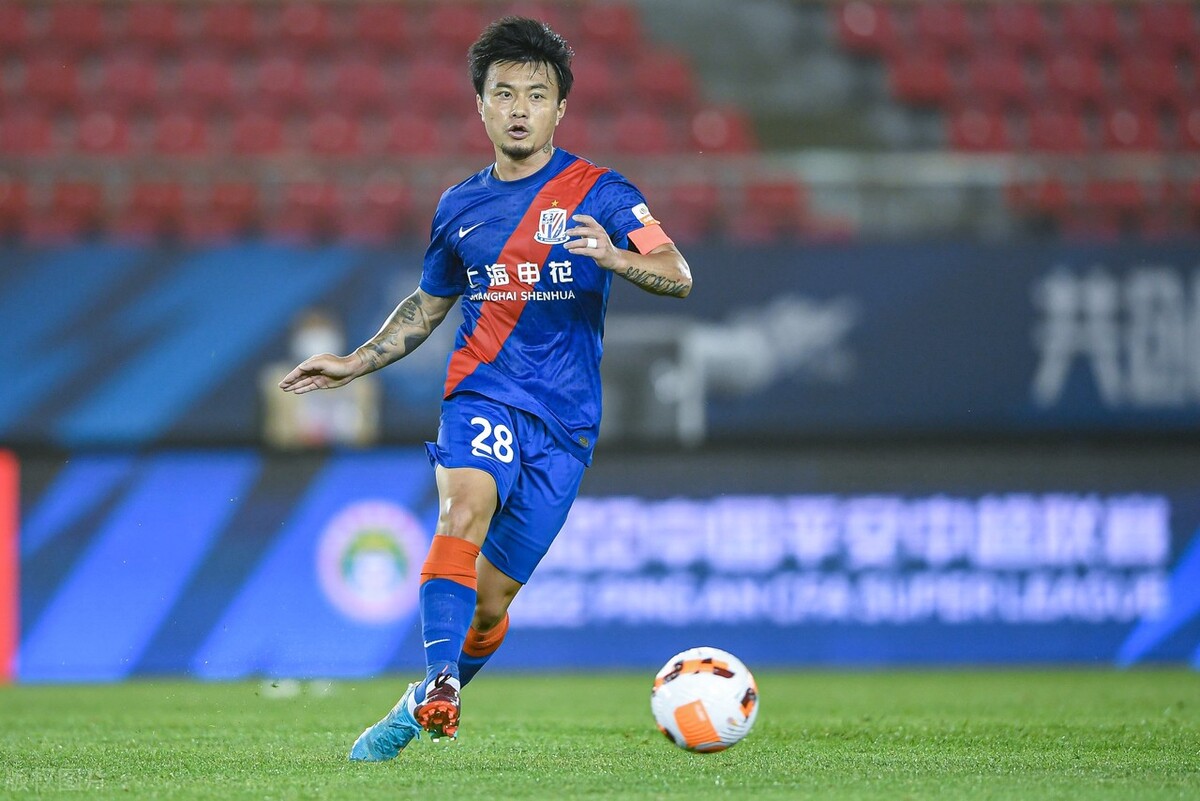 上海申花老将不止有于汉超 还有王牌队长曹赟定