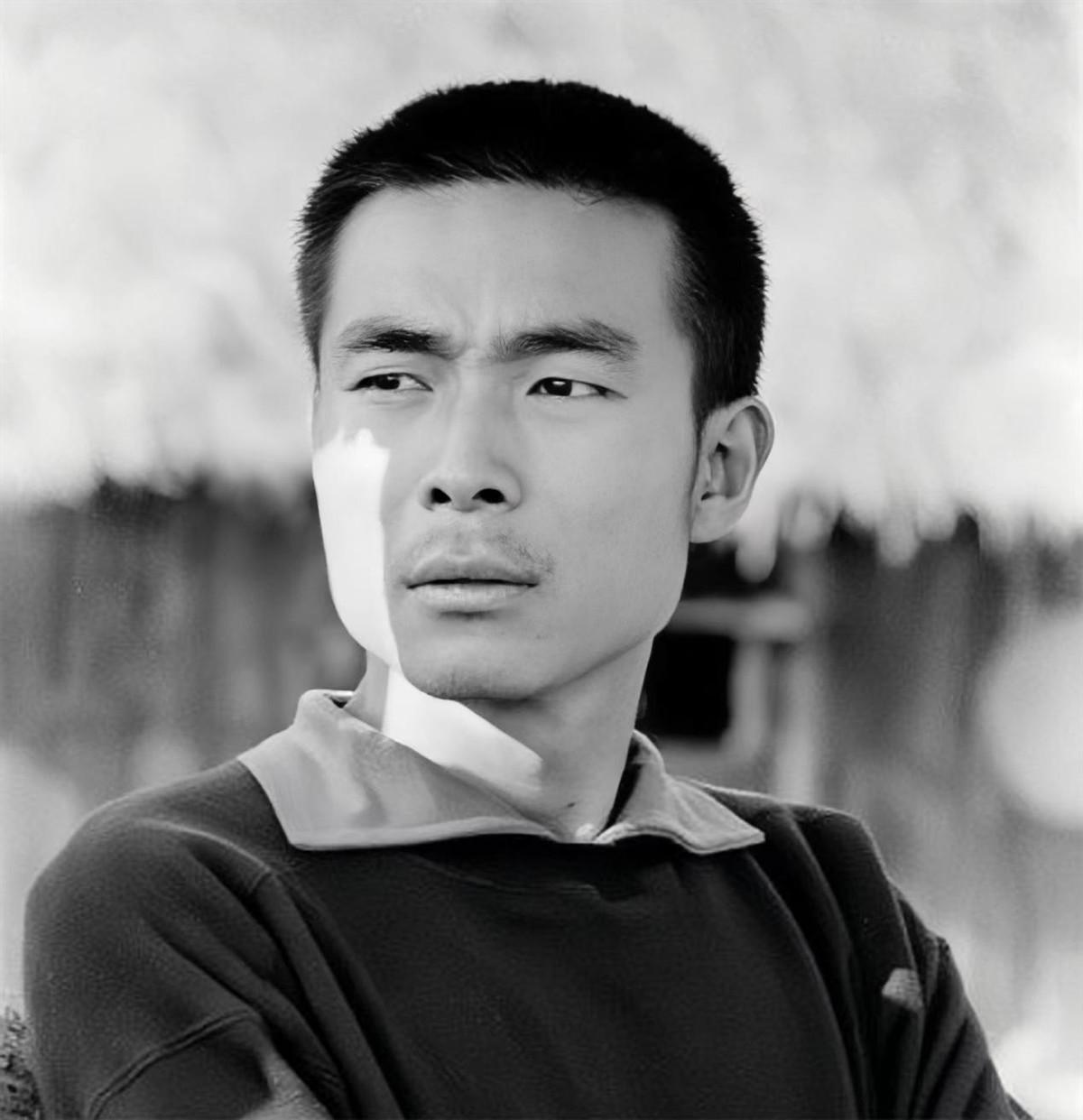 回顾谢园与小17岁妻子恩爱22年去世后遗孀的痴爱让人泪目