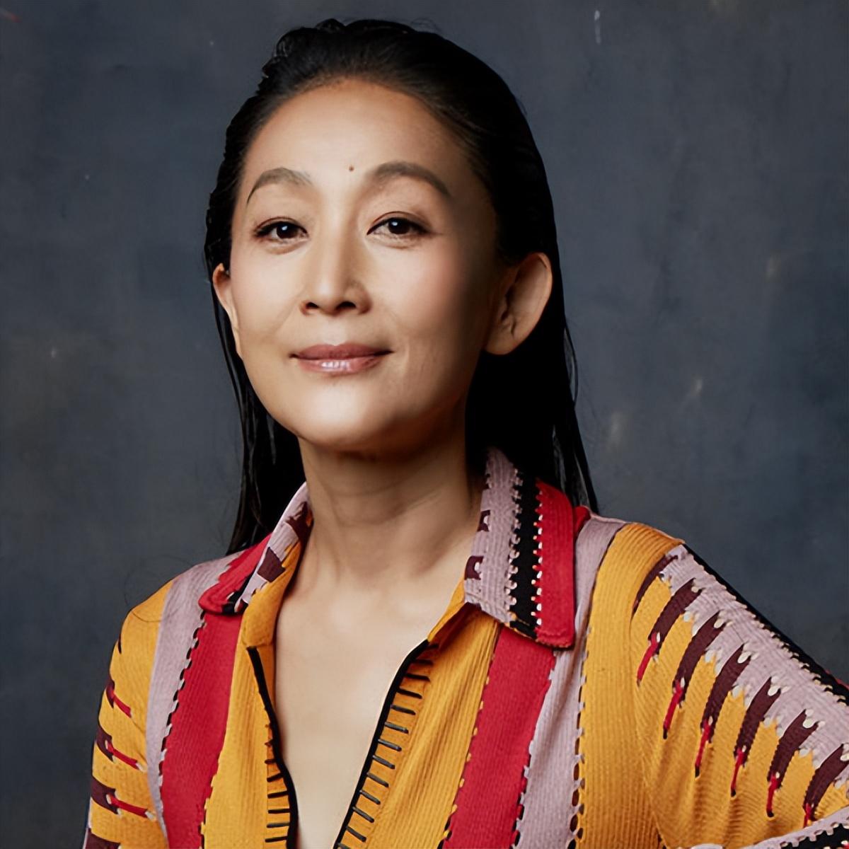 回顾陈瑾与哥哥约定一辈子不婚不育却和62岁的巫刚在一起20年