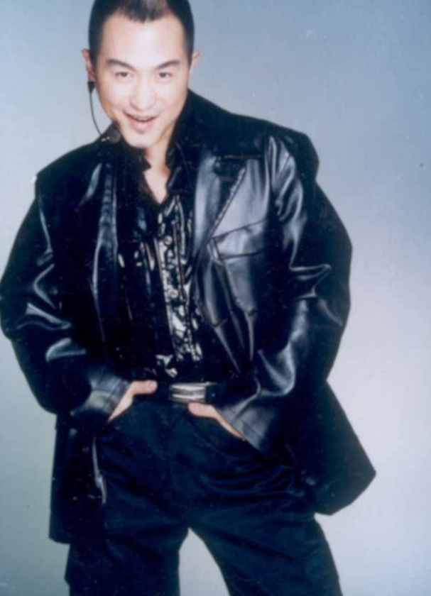 回顾高枫凭大中国走红34岁英年早逝父母的坚持让人泪目