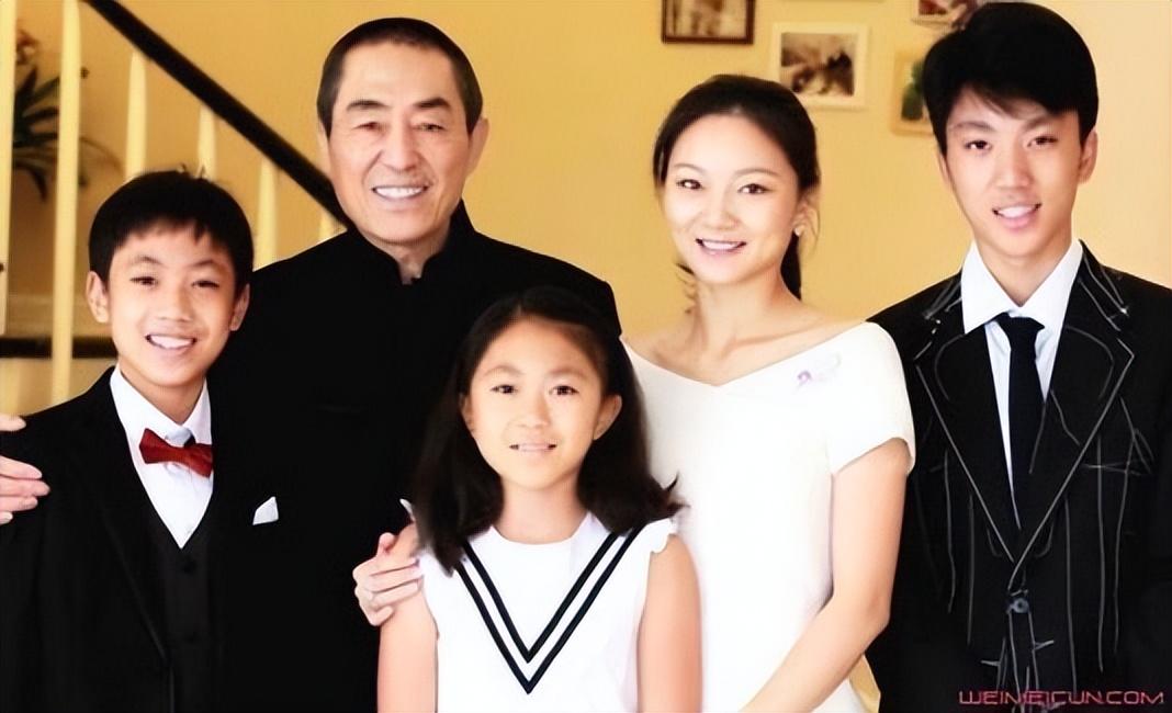 回顾19岁为张艺谋生子被藏13年公开身份她的故事比想得更精彩