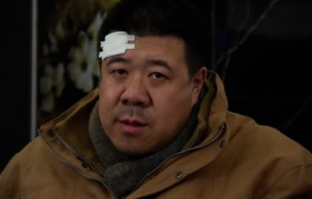 回顾秦卫东被两任前妻无情抛弃却被三婚媳妇当成宝