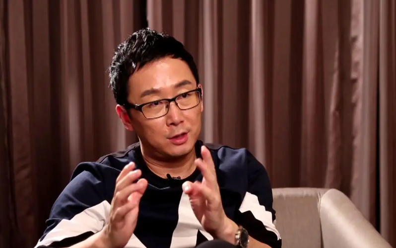 回顾胡蝶不顾一切嫁给大12岁名导婚后生下一儿一女幸福美满