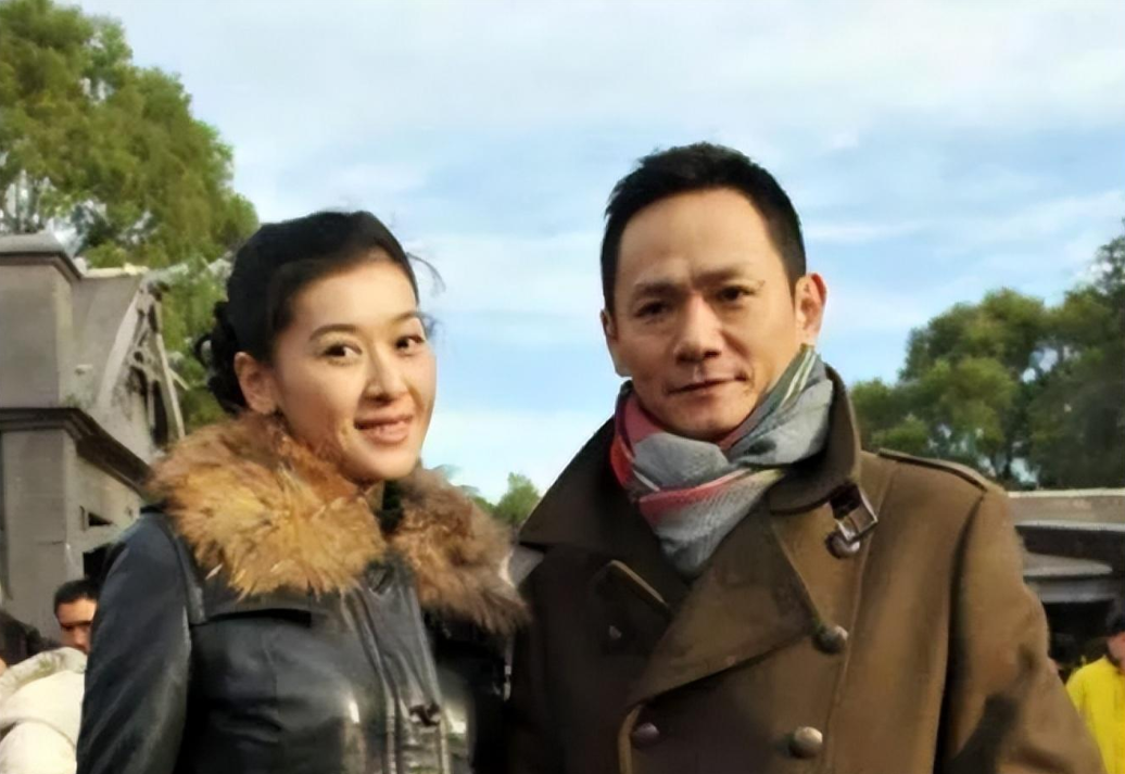 回顾爱妻去世葬礼上哭到昏厥发誓永不再娶的果靖霖今怎样了