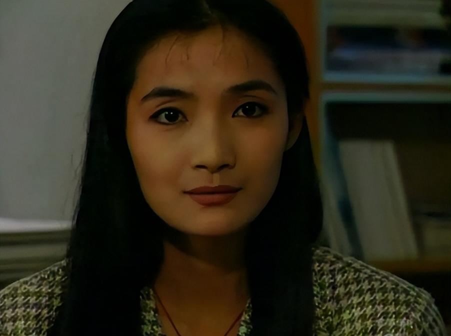 回顾演员李婷去世10年后前夫带女儿再婚弟弟的做法让人心寒