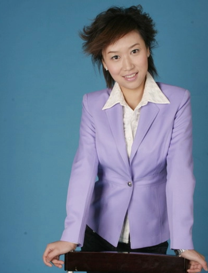 回顾主持人魏笑去世14年后丈夫誓不再婚父亲的坚持让人泪目