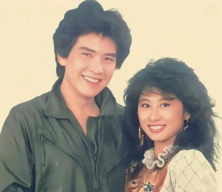 回顾费翔妈妈毕丽娜亲手拆散儿子的姻缘我离婚影响了他的一生