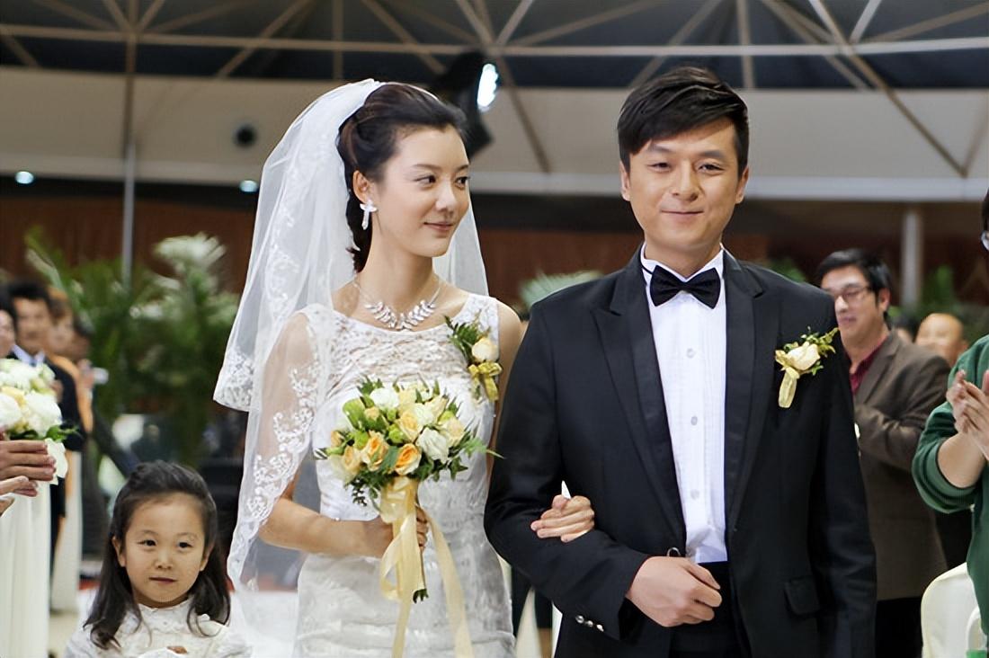 回顾一级演员王丽云与初恋丈夫分居10年明星女儿让她骄傲让她忧