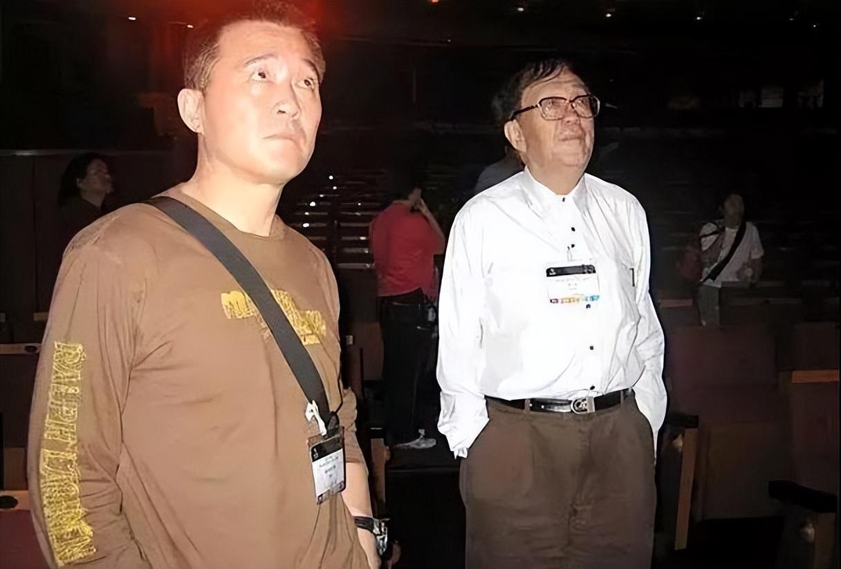 回顾谢晋4个孩子3个残疾临终才发现是自己造成的一生受尽磨难