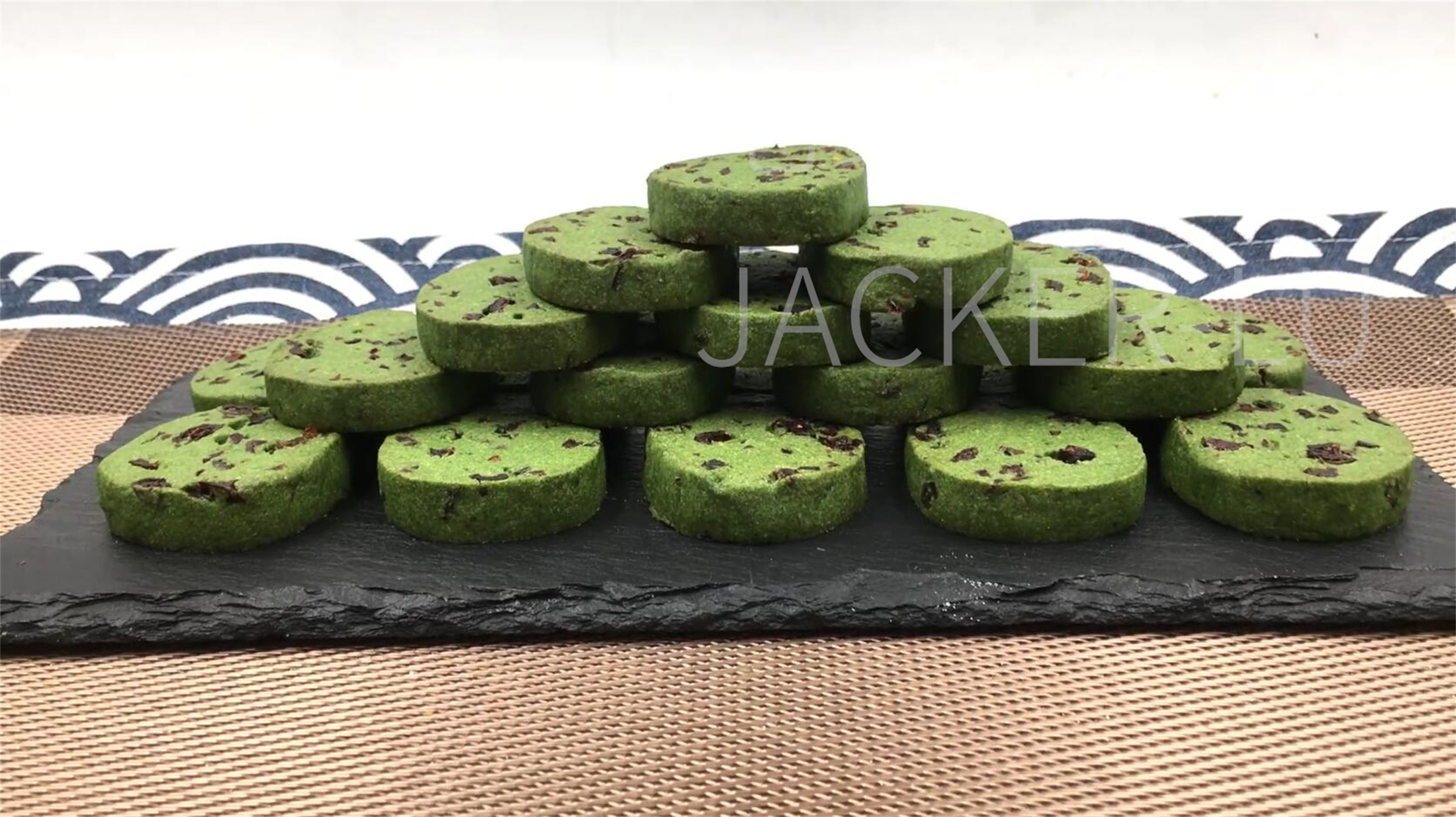 抹茶蔓越莓饼干清新怡人色彩诱人的小点心