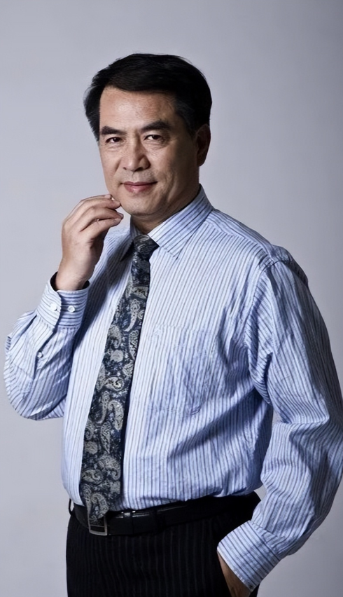 回顾老干部廖京生二婚娶了何睛为妻如今他的婚姻状况如何