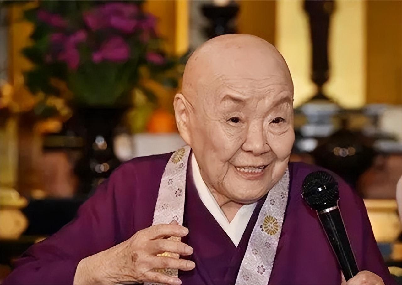回顾:日本99岁女尼姑,入了佛门40多年,偷情迎欢,称:愧对中国