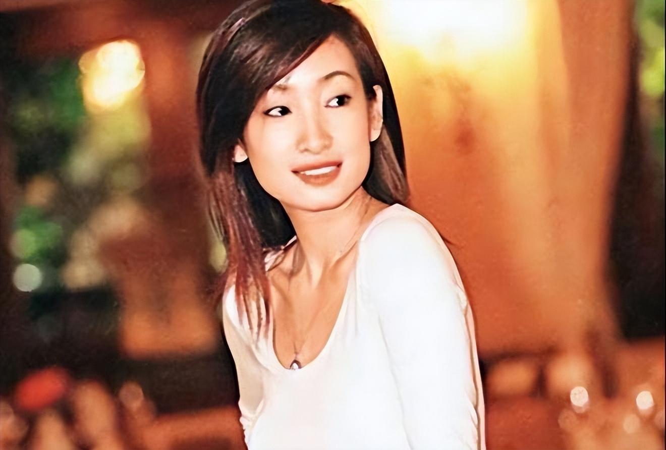 姚晨:大嘴吃八方,人丑戏路宽