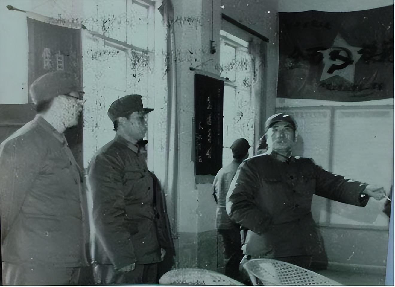 张万年一生在为党的革命奋斗不论是冲锋还是坐镇坚决一往直前