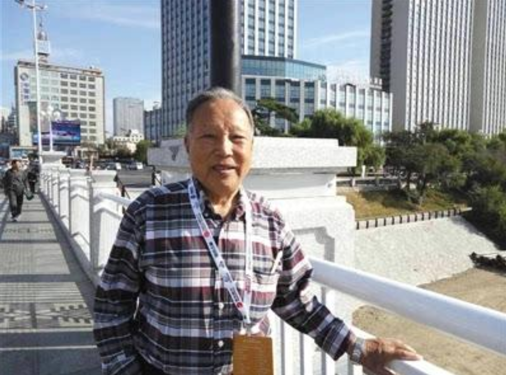 回顾演员刘世龙从获奖到去世仅11天离世5年后家人仍有悲痛