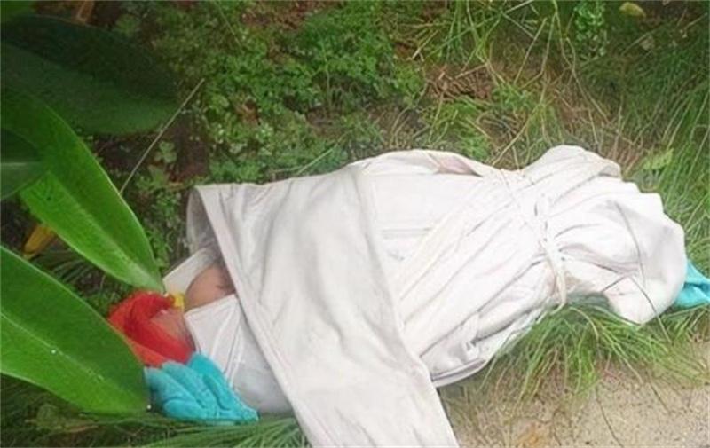 1999年河北男子捡到一弃婴后终身未娶如今养女已是博士