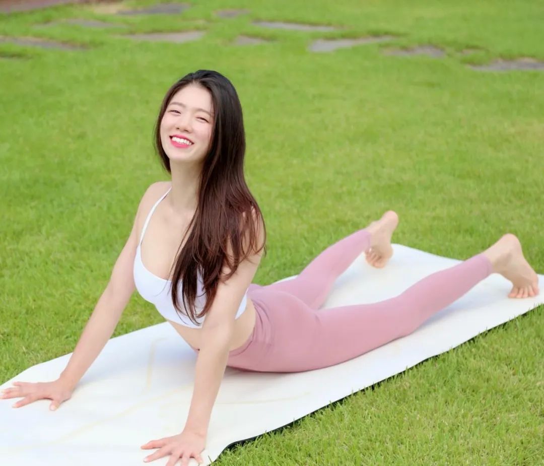 纯欲系瑜伽女神