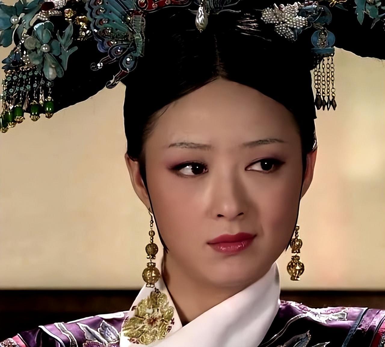 回顾:蒋欣凭借《甄嬛传》中"华妃"一角火遍大江南北