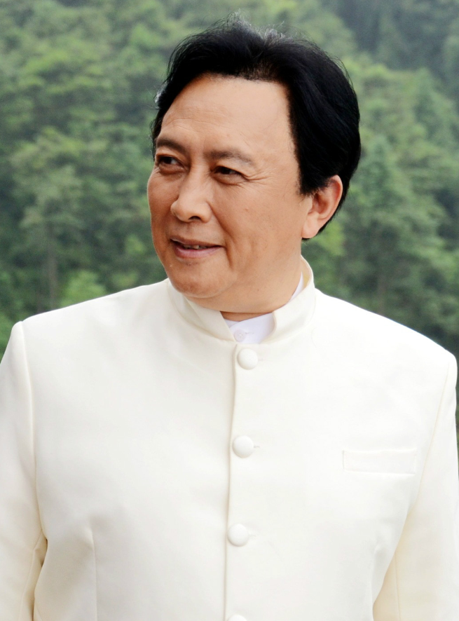 原本因为工作忙,唐国强不太关注家庭,把家里一切交给孙涛在打理,夫妻