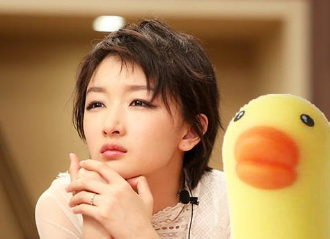 回顾从谋女郎到口碑扑街如今的周冬雨是踢到铁板了