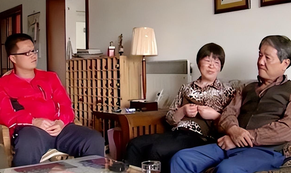 回顾北大才子杨舒春不顾父母反对拒进外交部种地多年后现状如何