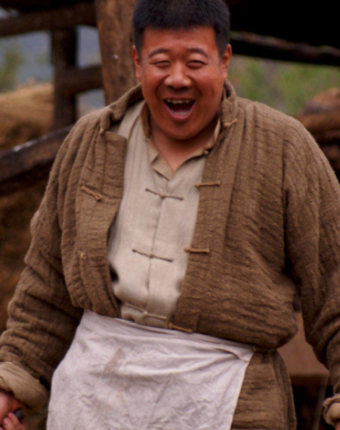 回顾秦卫东被两任前妻无情抛弃却被三婚媳妇当成宝