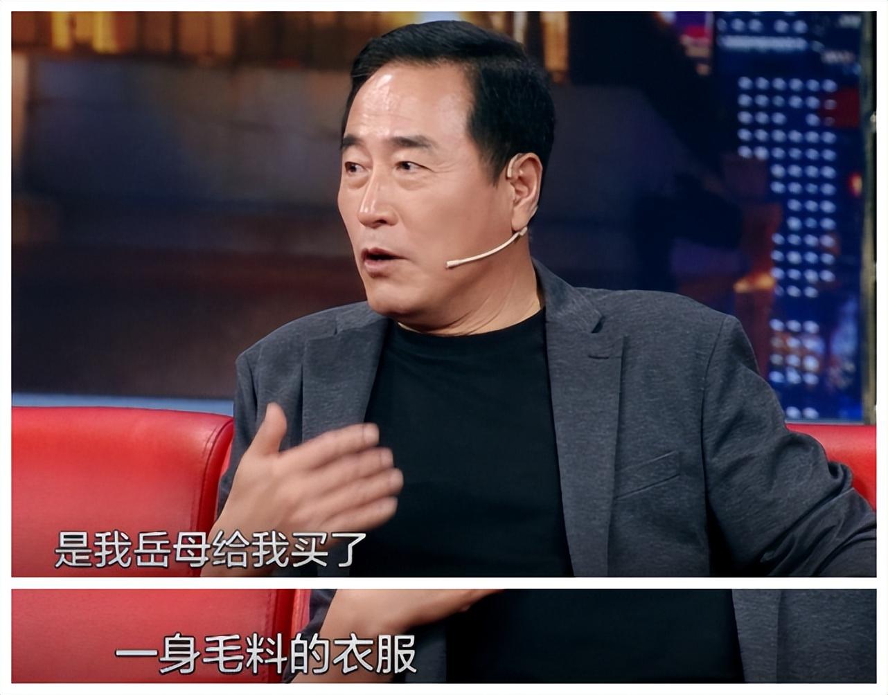 回顾一级演员杨立新娶平凡妻子恩爱39年唯独儿子让他有烦恼