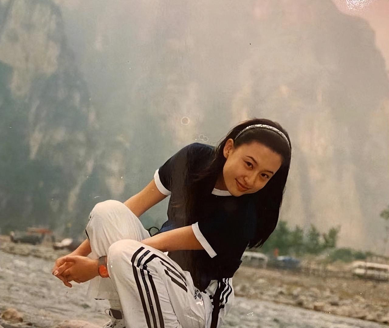 回顾杨帆娶平凡妻子李松奇生下两个女儿日子过得有滋有味