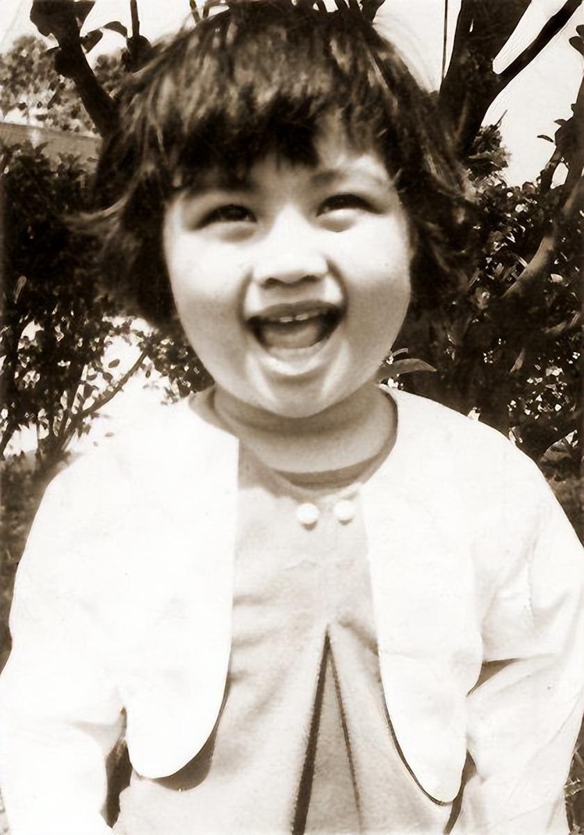 回顾:主持人吴小莉和亲哥浙江相认,对方一贫如洗,她帮没帮亲哥