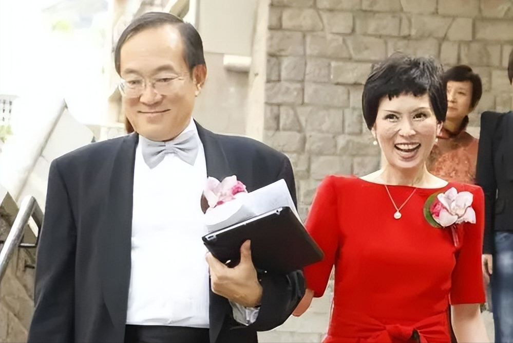 红颜薄命罗慧娟坚韧求婚遭拒命运落泪30字