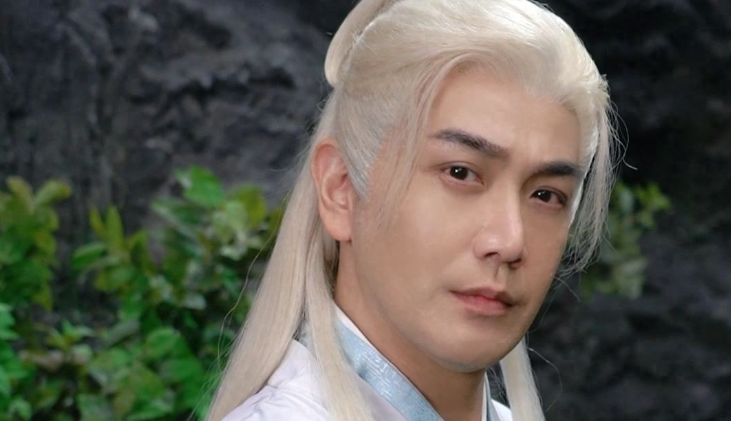 "最帅古装男"张智尧