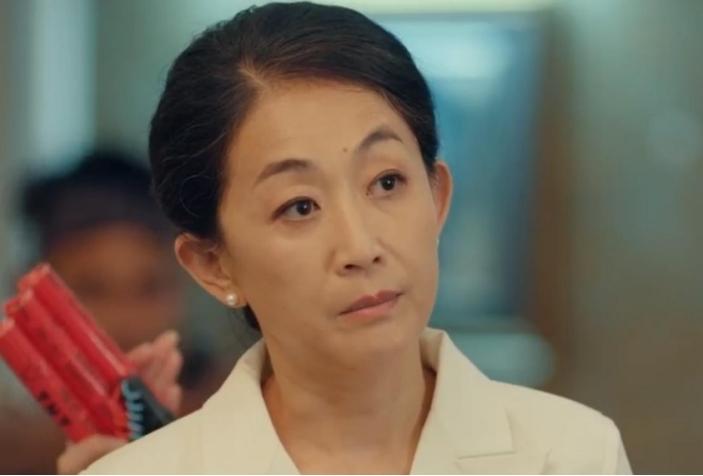 回顾陈瑾与哥哥约定一辈子不婚不育却和62岁的巫刚在一起20年