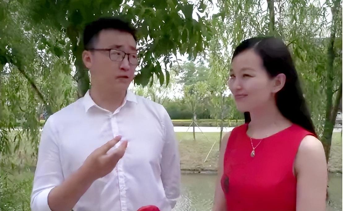 回顾苗凯风光背后有泪水弟弟为他辍学女友助他走上播音路
