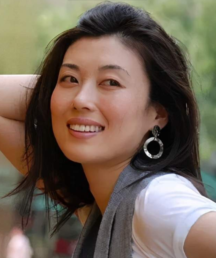 回顾李红从农村小妹到央视名嘴她成名路比你想得更艰辛