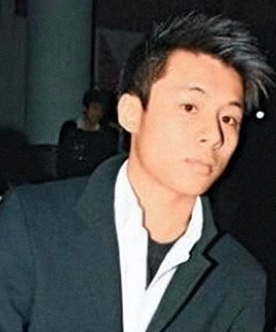 回顾霍家霍启仁大哥比我强二哥比我富但我才是家里最幸福的