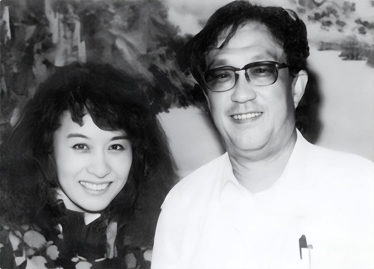 回顾谢晋4个孩子3个残疾临终才发现是自己造成的一生受尽磨难