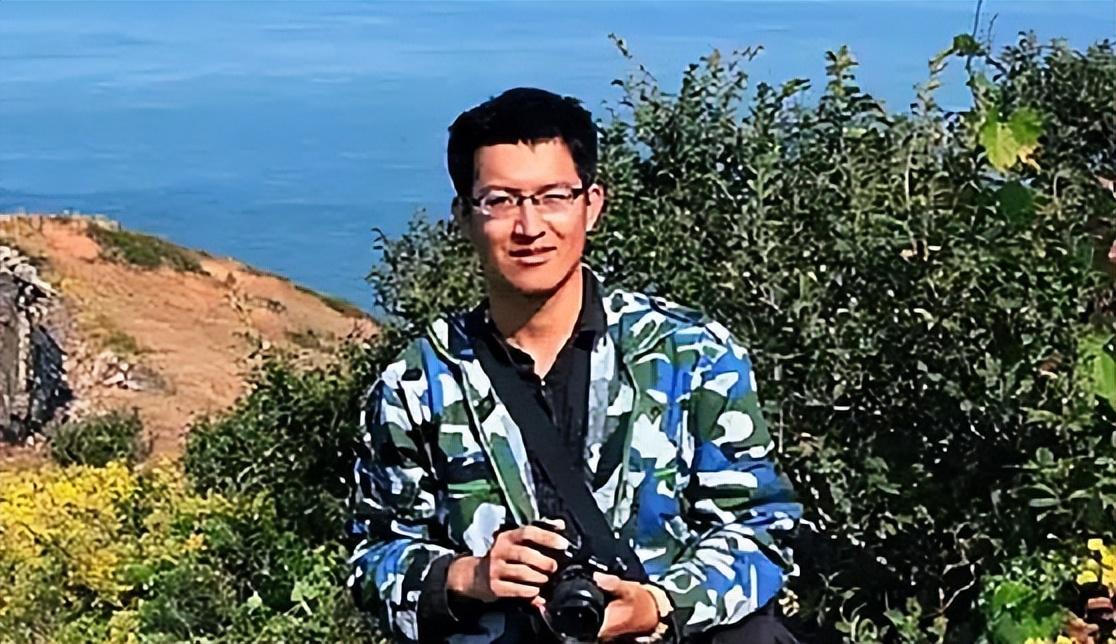 19年陕西小伙被毒蛇咬伤中科院博士千里救人事后默默离开