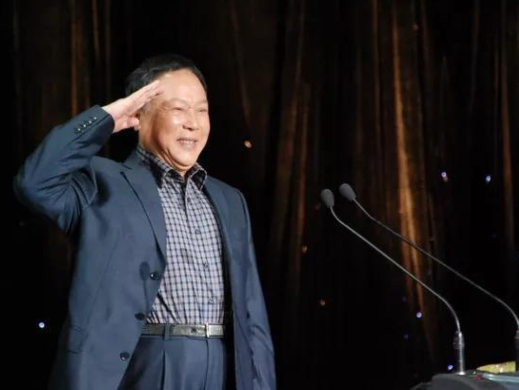回顾演员刘世龙从获奖到去世仅11天离世5年后家人仍有悲痛