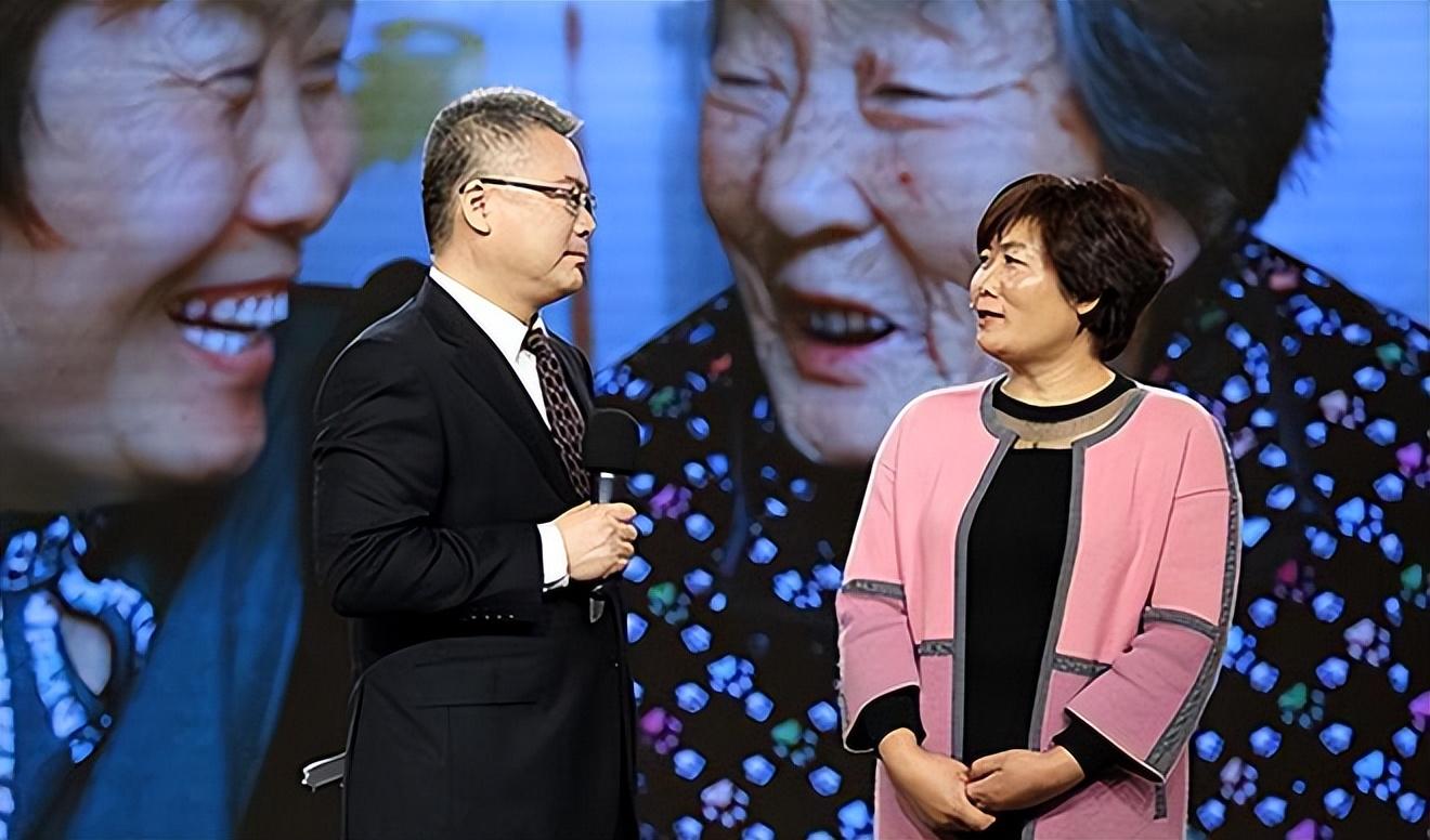 回顾董倩与王世林央视一对主持人夫妻风光背后是心酸和无奈