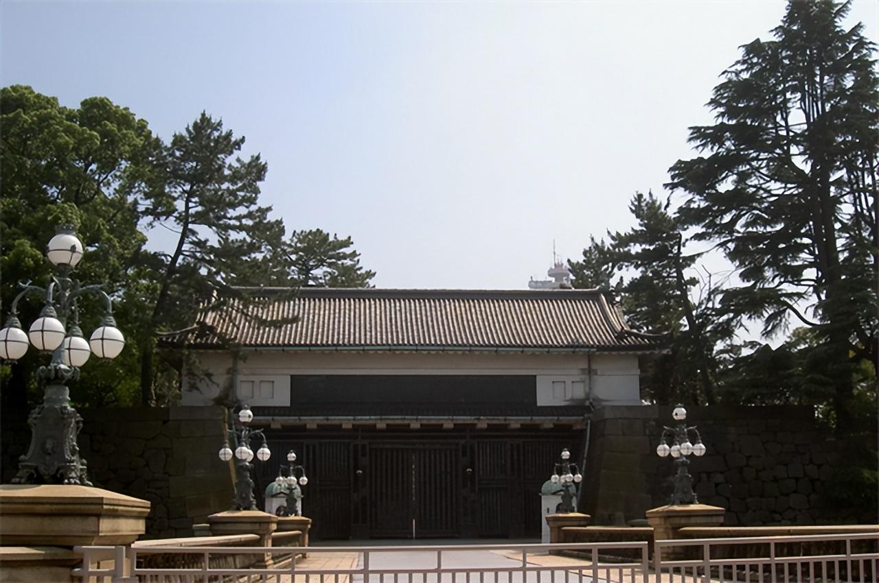 日本投降内幕揭秘815日本投降前夜的兵变叛军一度攻入皇宫