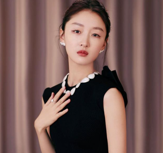 回顾从谋女郎到口碑扑街如今的周冬雨是踢到铁板了