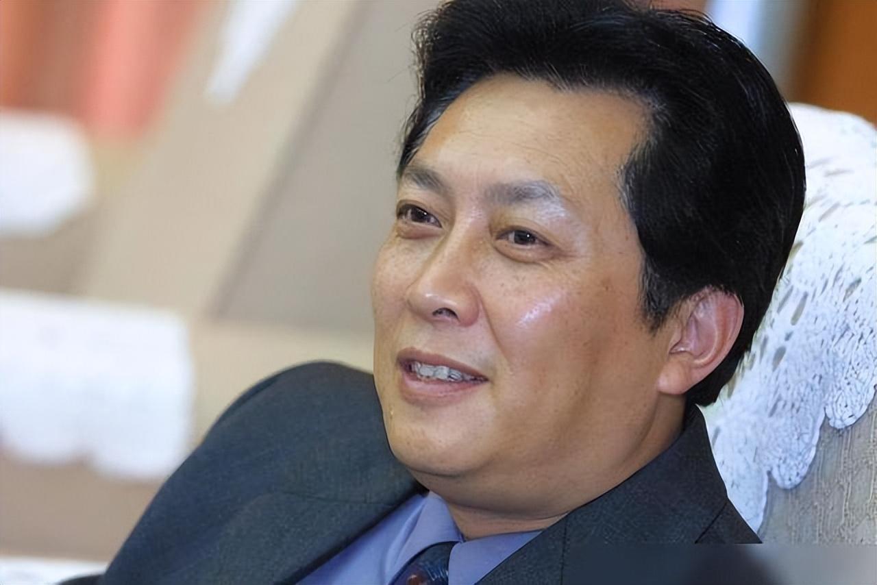 回顾唐国强和前妻孙涛离婚后娶娇妻壮丽如今风评遭网友诟病